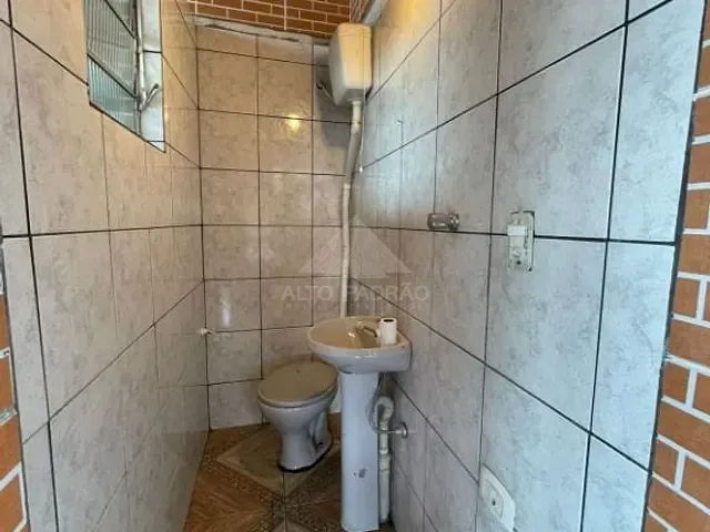 Casa com 195m² 2 quartos e 1 banheiro, à venda, no bairro Jardim Miranda D Aviz em Mauá