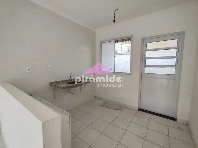 Casa com 164m² 1 quarto e 1 banheiro, à venda, no bairro Jardim Colônia em Jacareí