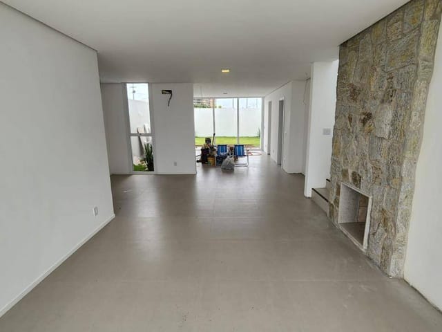 Casa com 189m² 2 quartos e 3 banheiros, à venda, no bairro Tres vendas em Pelotas