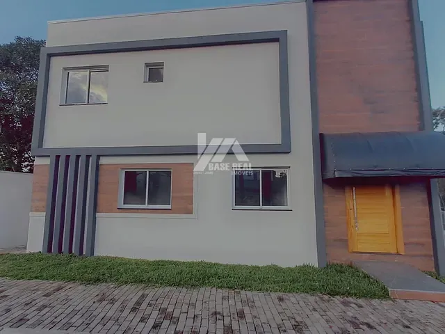 Casa 3 quartos e 5 banheiros, à venda, no bairro Jardim Carvalho em Ponta Grossa