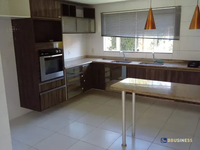 Casa 5 quartos e 5 banheiros, à venda, no bairro Vila da Rainha em Campos dos Goytacazes