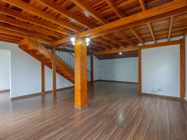 Casa para alugar, no bairro Cidade Industrial em Curitiba