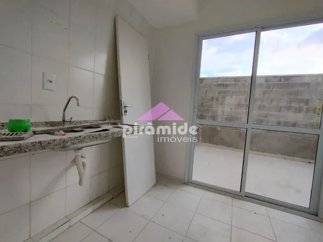 Casa com 164m² 2 quartos e 1 banheiro, à venda, no bairro Jardim Colônia em Jacareí