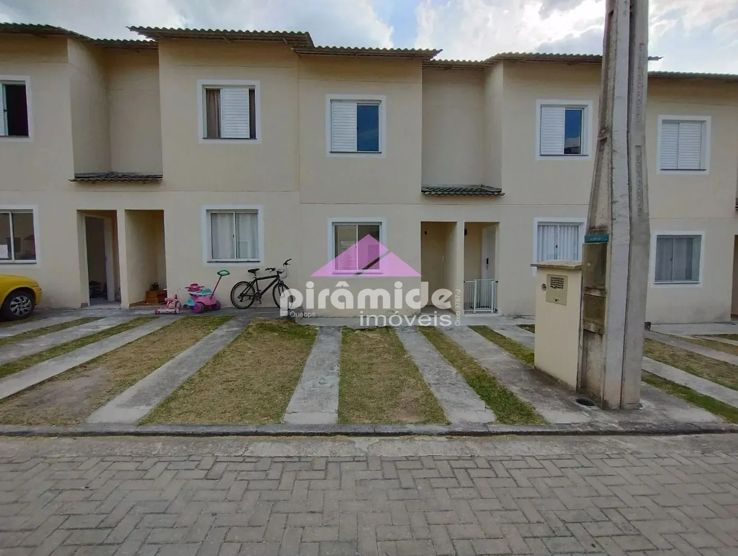Casa, 2 quartos, 98 m² - Foto 1