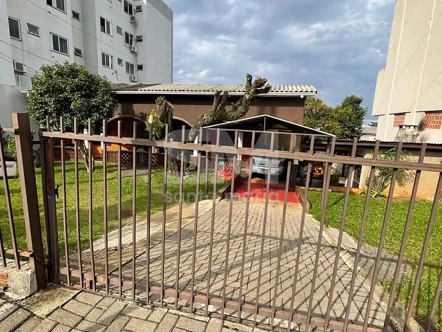 Casa com 832m² 3 quartos e 2 banheiros, à venda, no bairro Passo dos Fortes em Chapecó