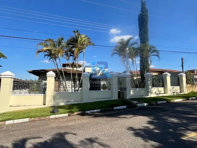 Casa com 1048m² 3 quartos e 4 banheiros, à venda ou para alugar, no bairro Jardim Santa Rosa em Itatiba