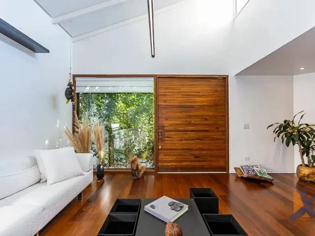 Casa com 456m² 4 quartos e 5 banheiros, à venda, no bairro Centro em Pinhais