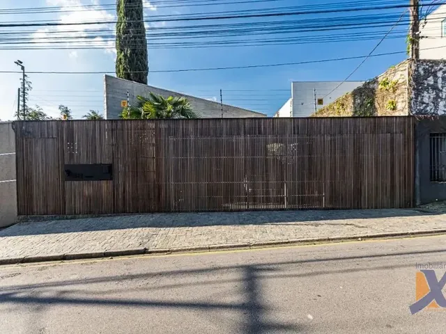 Casa com 456m² 4 quartos e 5 banheiros, à venda, no bairro Centro em Pinhais