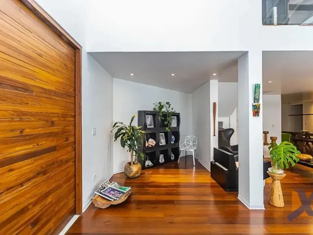 Casa com 456m² 4 quartos e 5 banheiros, à venda, no bairro Centro em Pinhais