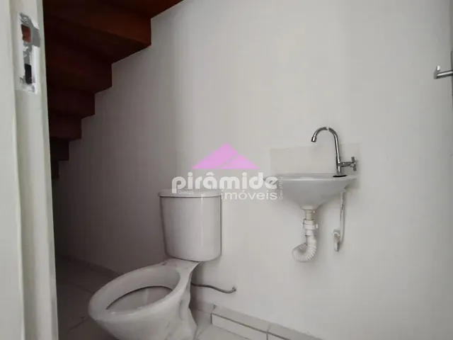 Casa com 164m² 2 quartos e 1 banheiro, à venda, no bairro Jardim Colônia em Jacareí