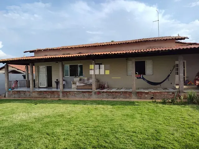 Casa com 250m² 3 quartos e 2 banheiros, à venda, no bairro Parque Florely (Nova Veneza) em Sumaré
