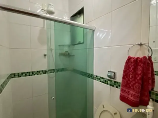 Casa 3 quartos e 2 banheiros, para alugar, no bairro Parque Turf Club em Campos dos Goytacazes
