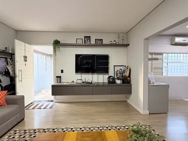 Casa com 381m² 3 quartos e 3 banheiros, à venda, no bairro Lago Parque em Londrina
