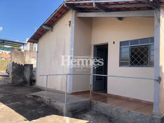 Casa com 150m² 3 quartos e 1 banheiro, à venda, no bairro Vila José Paulino Nogueira em Paulínia