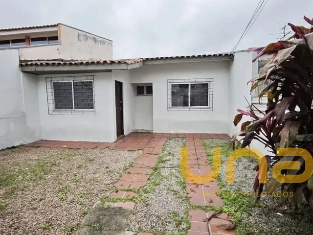 Casa 3 quartos e 1 banheiro, para alugar, no bairro GUAIRA em Curitiba
