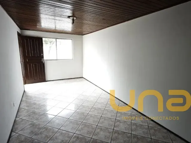 Casa 3 quartos e 1 banheiro, para alugar, no bairro GUAIRA em Curitiba
