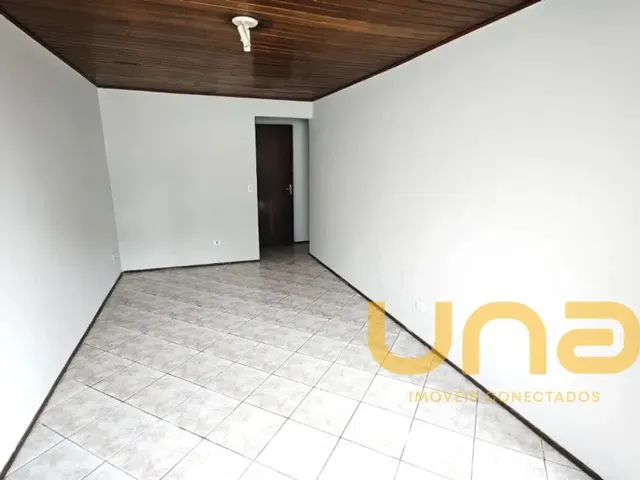 Casa 3 quartos e 1 banheiro, para alugar, no bairro GUAIRA em Curitiba