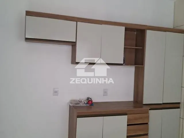 Casa com 40m² 1 quarto e 1 banheiro, para alugar, no bairro Umuarama em Osasco