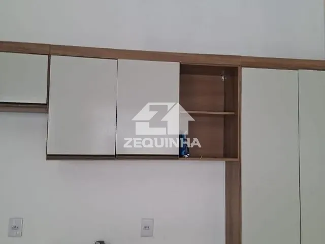 Casa com 40m² 1 quarto e 1 banheiro, para alugar, no bairro Umuarama em Osasco