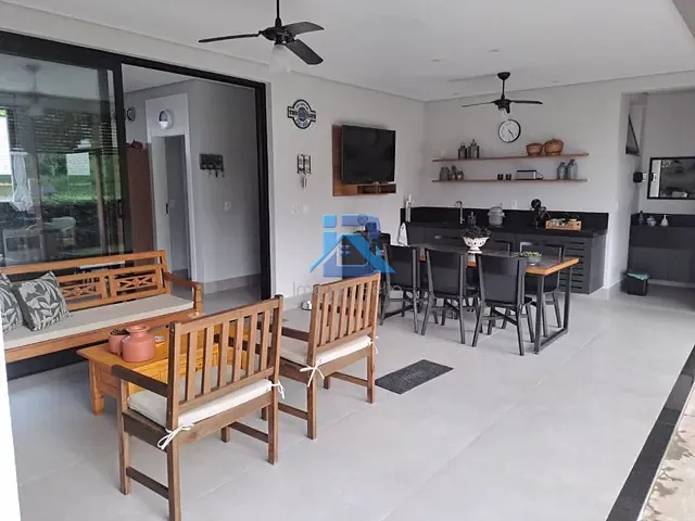 Casa com 670m² 3 quartos e 4 banheiros, à venda, no bairro Villagio Paradiso em Itatiba
