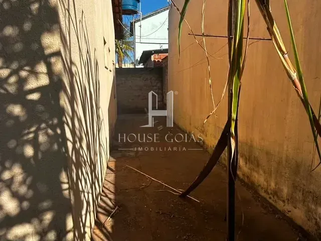 Casa 2 quartos e 2 banheiros, à venda, no bairro Setor Residencial Campos Elísios em Aparecida de Goiânia