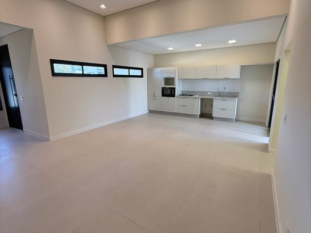 Casa com 200m² 3 quartos e 3 banheiros, à venda ou para alugar, no bairro Jardim Flamboyant em Paulínia