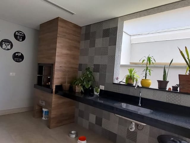 Casa com 450m² 4 quartos e 5 banheiros, à venda, no bairro Condomínio Residencial Jaguary em São José dos Campos