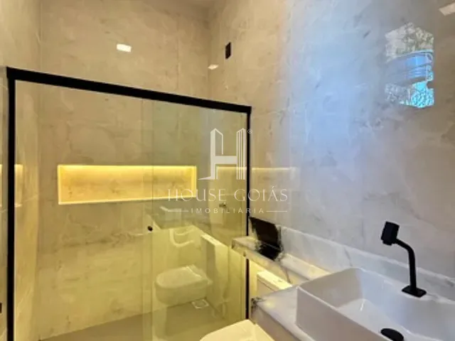 Casa com 191m² 3 quartos e 3 banheiros, à venda, no bairro Parque Itatiaia em Aparecida de Goiânia