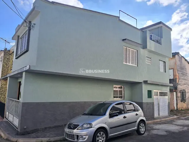 Casa com 98m² 3 quartos e 2 banheiros, à venda, no bairro Santa Terezinha em Santo André