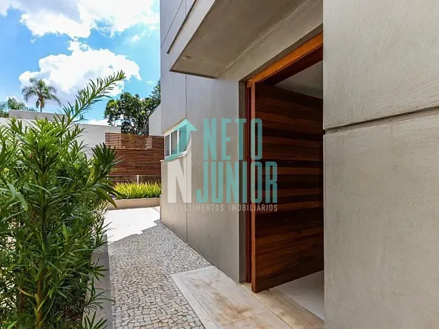 Casa 3 quartos e 4 banheiros, à venda ou para alugar, no bairro Chácara Santo Antônio (Zona Sul) em São Paulo