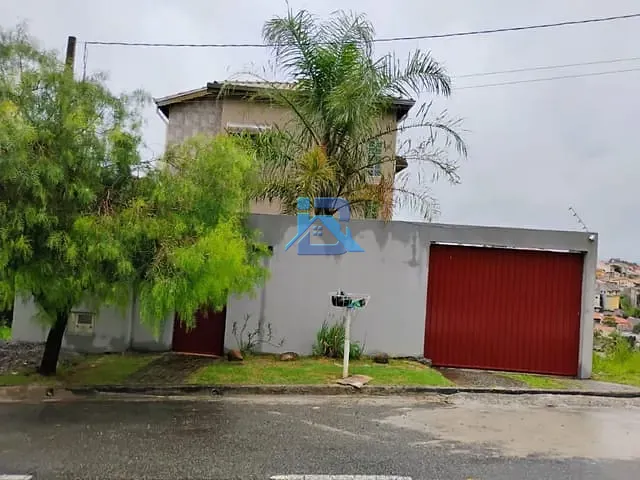 Casa com 751m² 5 quartos e 3 banheiros, à venda, no bairro Nova Itatiba em Itatiba