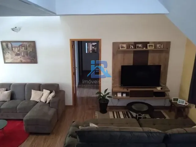 Casa com 751m² 5 quartos e 3 banheiros, à venda, no bairro Nova Itatiba em Itatiba