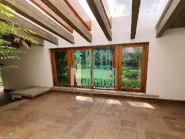 Casa com 1053m² 4 quartos e 6 banheiros, à venda ou para alugar, no bairro Cidade Jardim em São Paulo