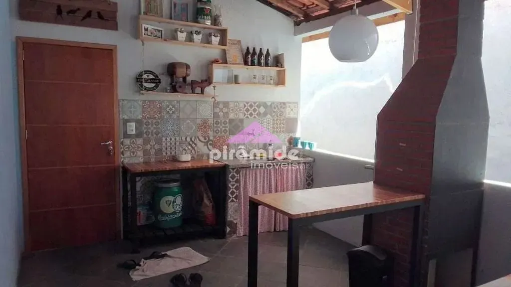 Casa, 3 quartos, 172 m² - Foto 3