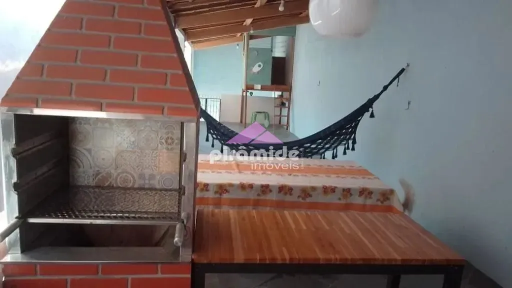 Casa, 3 quartos, 172 m² - Foto 2