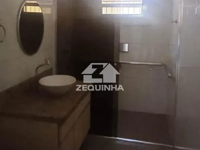 Casa com 300m² 3 quartos e 3 banheiros, à venda, no bairro Bela Vista em Osasco