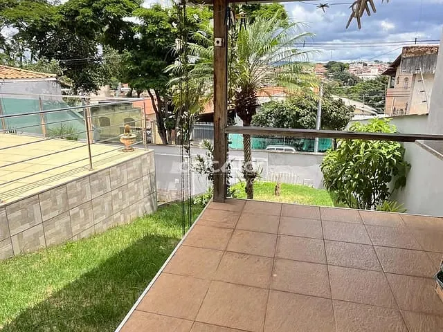 Casa com 360m² 3 quartos e 3 banheiros, à venda, no bairro Vila Cloris em Belo Horizonte