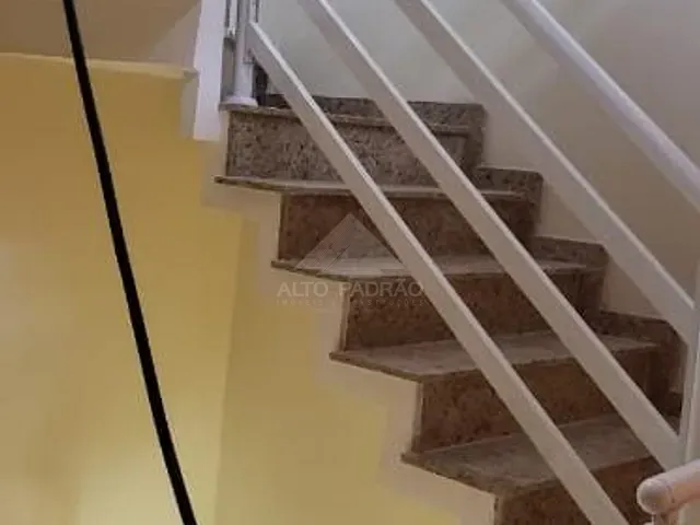 Casa com 125m² 3 quartos e 4 banheiros, à venda, no bairro Jardim Guapituba em Mauá