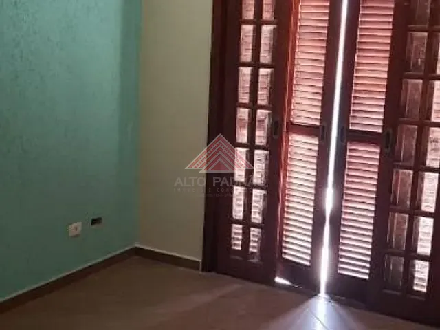 Casa com 125m² 3 quartos e 4 banheiros, à venda, no bairro Jardim Guapituba em Mauá