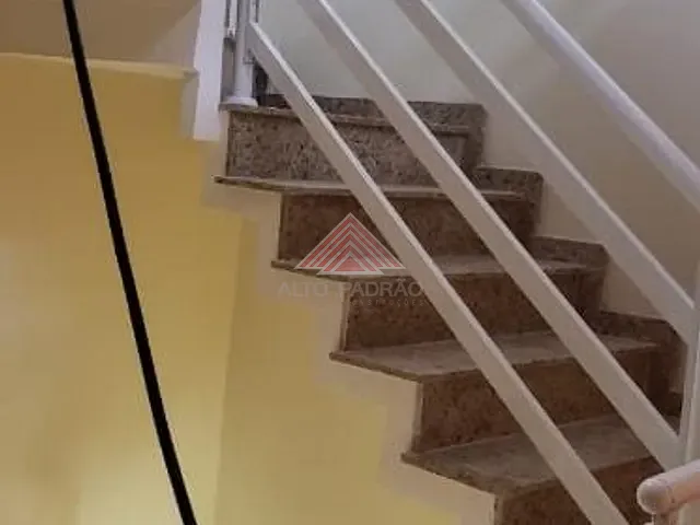Casa com 125m² 3 quartos e 4 banheiros, à venda, no bairro Jardim Guapituba em Mauá