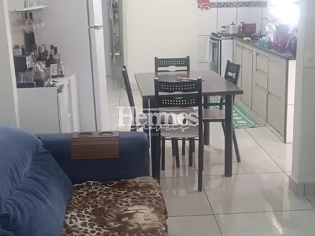 Casa com 200m² 3 quartos e 2 banheiros, à venda, no bairro Alto de Pinheiros em Paulínia