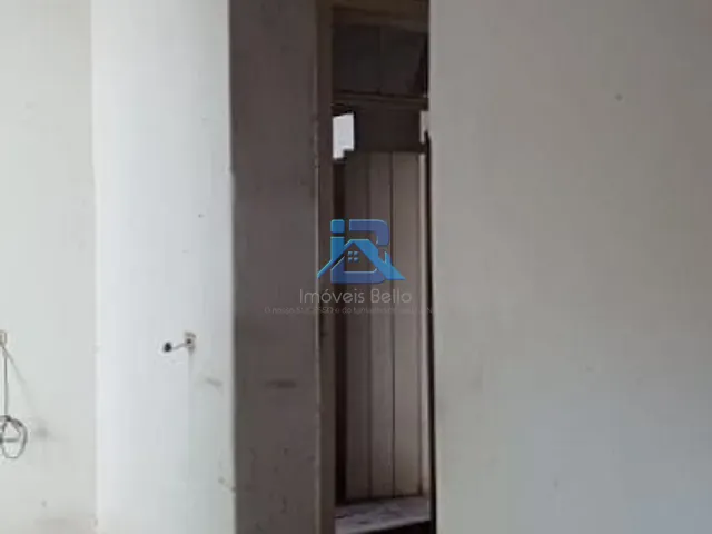 Casa com 405m² 3 quartos e 1 banheiro, à venda, no bairro Centro em Itatiba