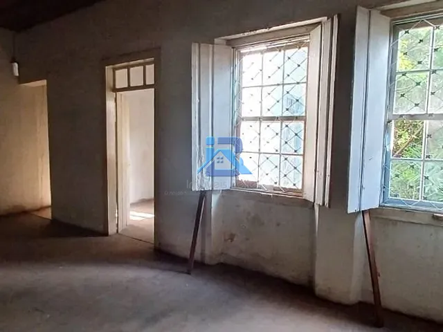 Casa com 405m² 3 quartos e 1 banheiro, à venda, no bairro Centro em Itatiba
