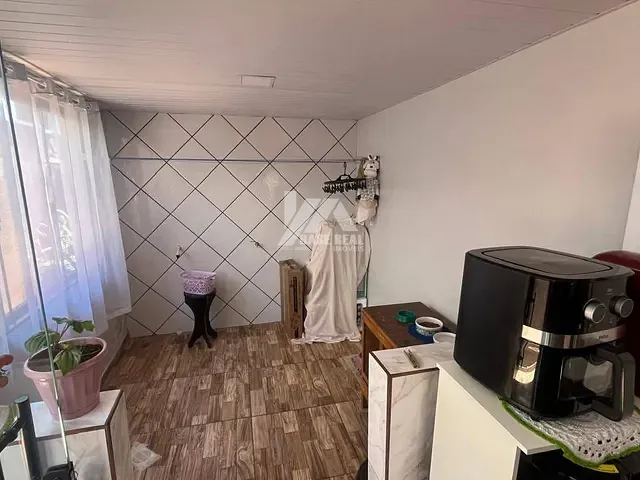 Casa 3 quartos e 1 banheiro, à venda, no bairro Vila Bela em Guarapuava