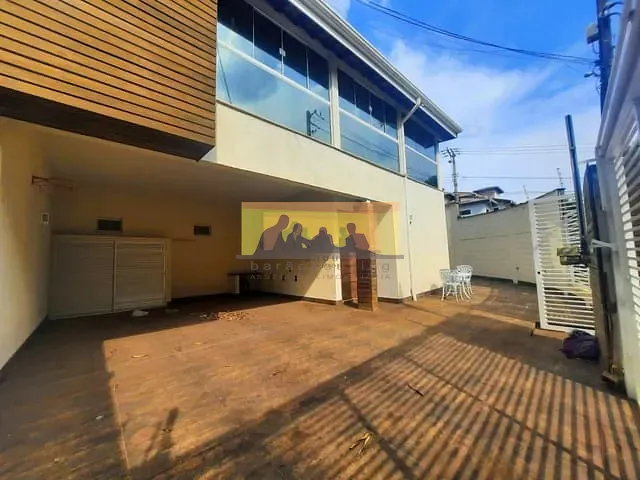 Casa com 256m² 3 quartos e 3 banheiros, à venda, no bairro Parque das Universidades em Campinas