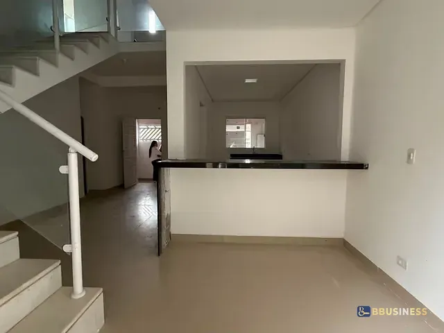 Casa 3 quartos e 3 banheiros, para alugar, no bairro Centro em Bertioga