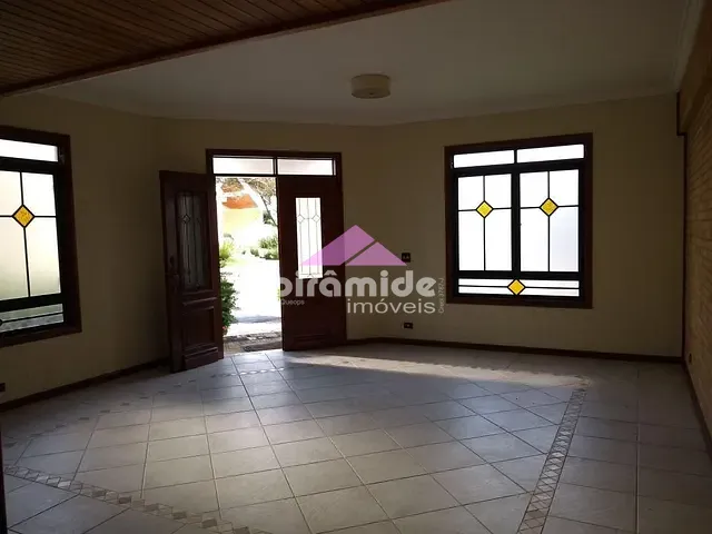 Casa com 495m² 4 quartos e 5 banheiros, para alugar, no bairro Condomínio Sunset Park em São José dos Campos