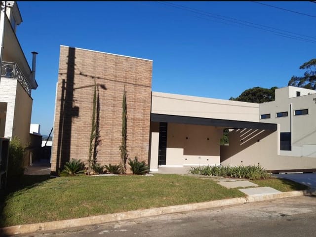 Casa com 364m² 4 quartos e 5 banheiros, à venda, no bairro Valville 2 em Santana de Parnaíba