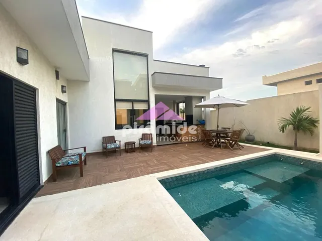 Casa com 482m² 3 quartos e 2 banheiros, à venda, no bairro Urbanova em São José Dos Campos