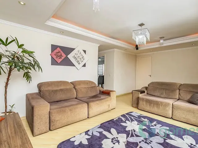 Casa com 146m² 4 quartos e 4 banheiros, à venda, no bairro Novo Mundo em Curitiba